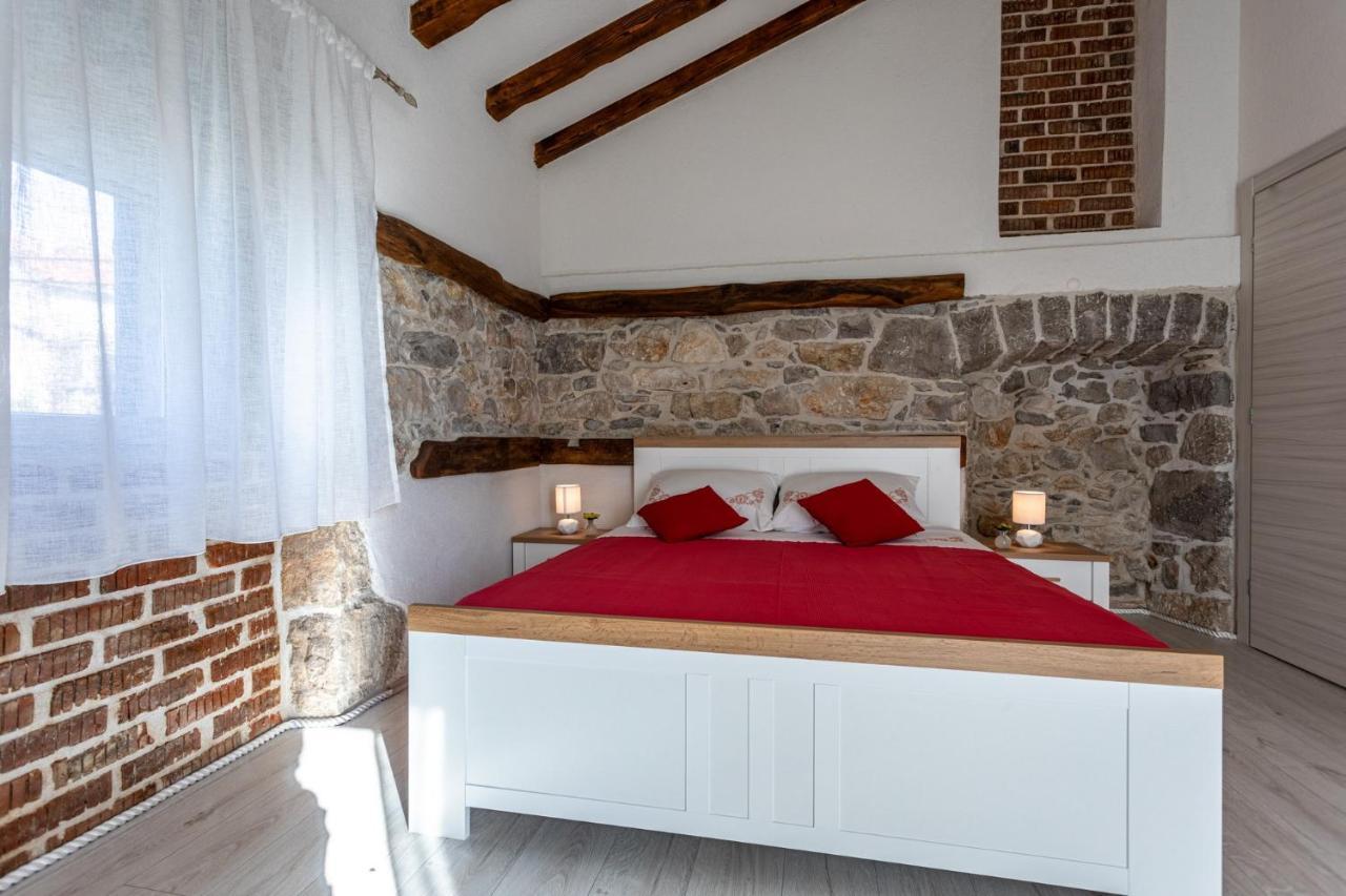 Villa Elm Milohnici Kültér fotó