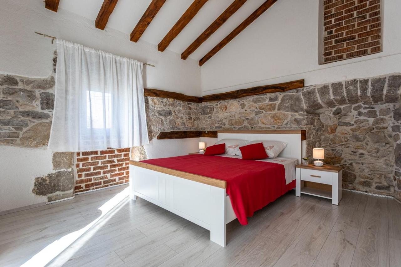 Villa Elm Milohnici Kültér fotó